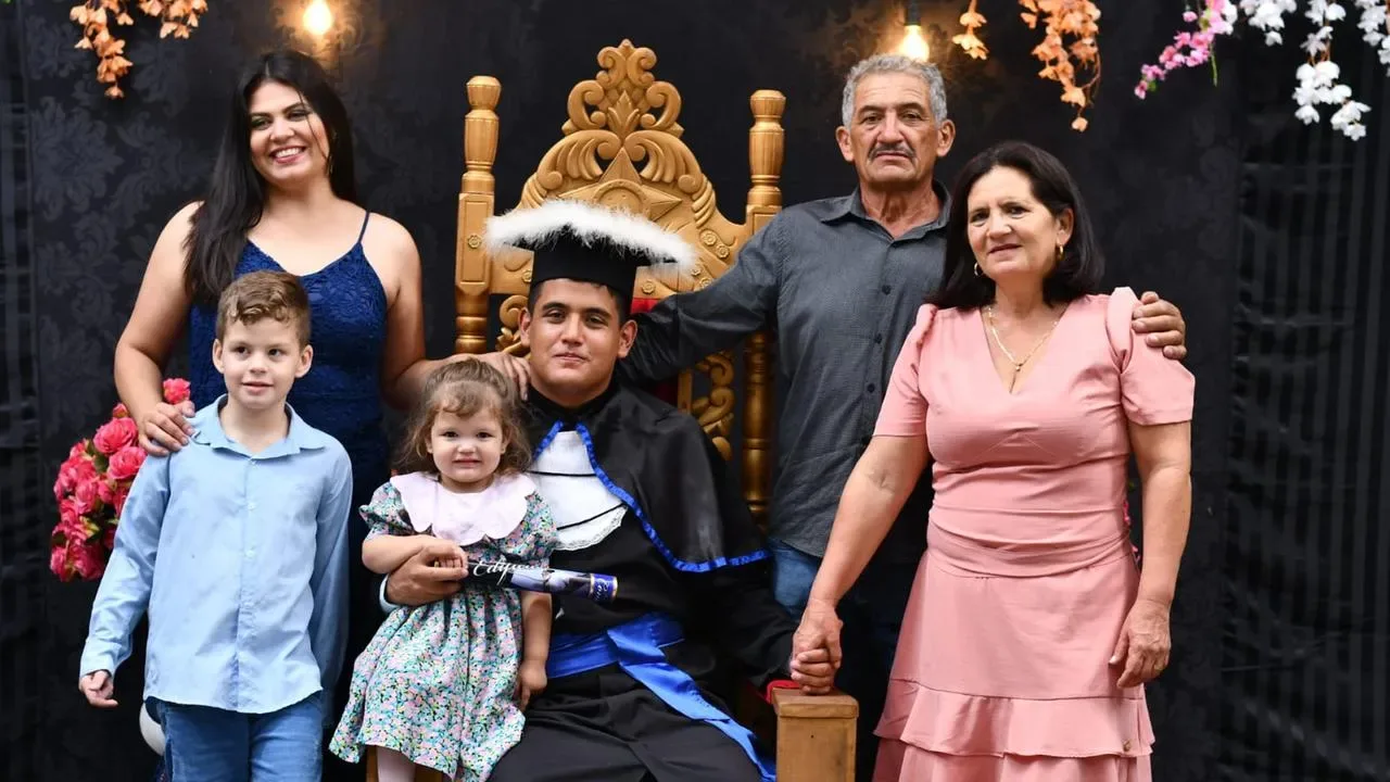 Filho de agricultores no interior do CE passa em Direito na UFC: ‘tenho exemplos de pessoas fortes’