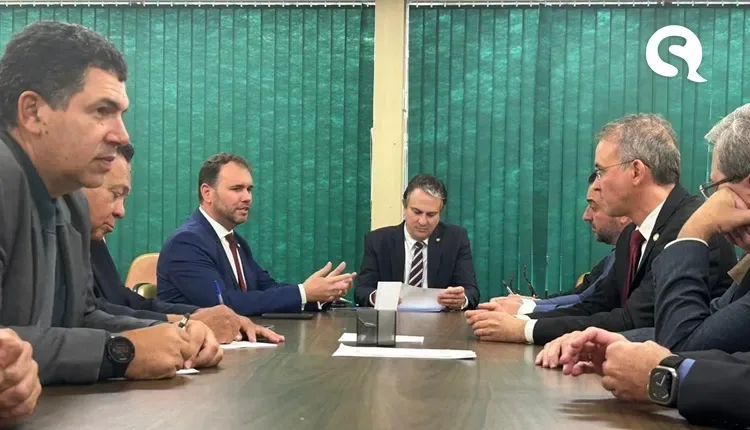Deputado Federal Moses Rodrigues se reúne pela primeira vez com Ministro da Educação após assumir presidência da AMIES
