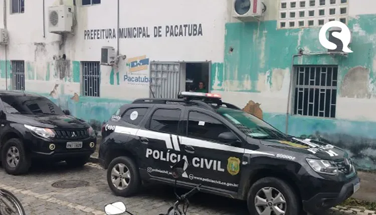 Prefeito Carlomano Marques e 8 secretários são presos em Pacatuba