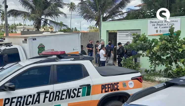 Policial acusado de matar agentes em delegacia de Camocim não responderá pelo crime; entenda a decisão