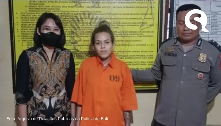 Brasileira presa com cocaína em aeroporto na Indonésia é condenada à prisão