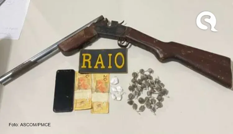 PMCE apreende dois menores infratores com espingarda e drogas em Icó