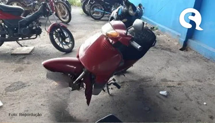Motocicleta é roubada em Sobral, e já estava sendo desmontada na cidade de Santana do Acaraú/CE
