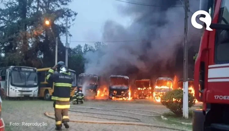 Empresa teve 12 ônibus queimados em Cruz-CE