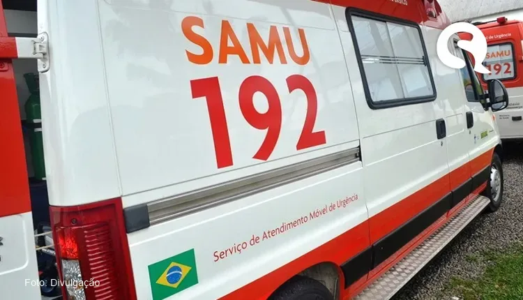Motociclista perde controle de veículo e colide com poste na avenida Senador Fernandes Távora, em Sobral
