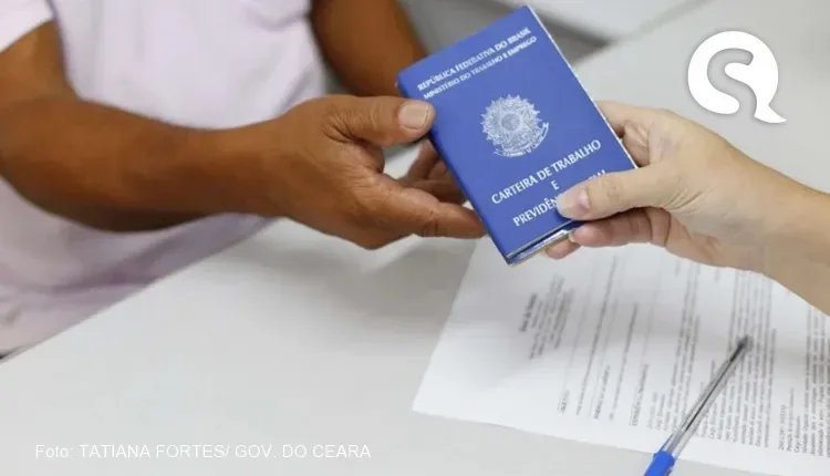 Proposta que dá prioridade a beneficiários do Bolsa Família para vagas de emprego é aprovada.