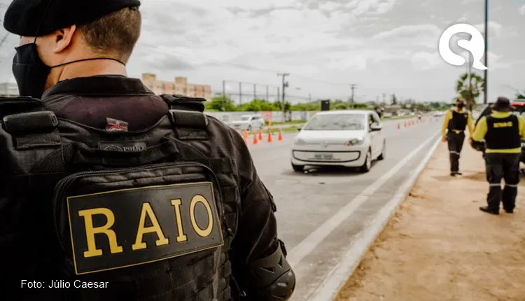 Troca de tiros entre policiais do BPRAIO e criminosos deixa bandido baleado, em Tianguá
