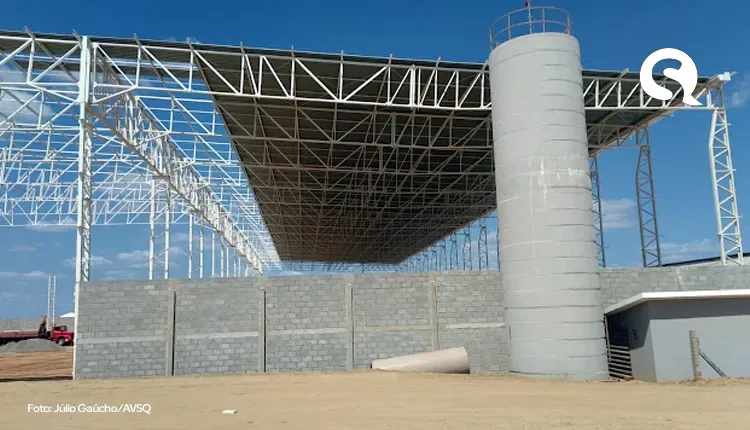 Trabalhador cai de uma altura de 12 metros enquanto trabalhava em obra de fábrica em Santa Quitéria