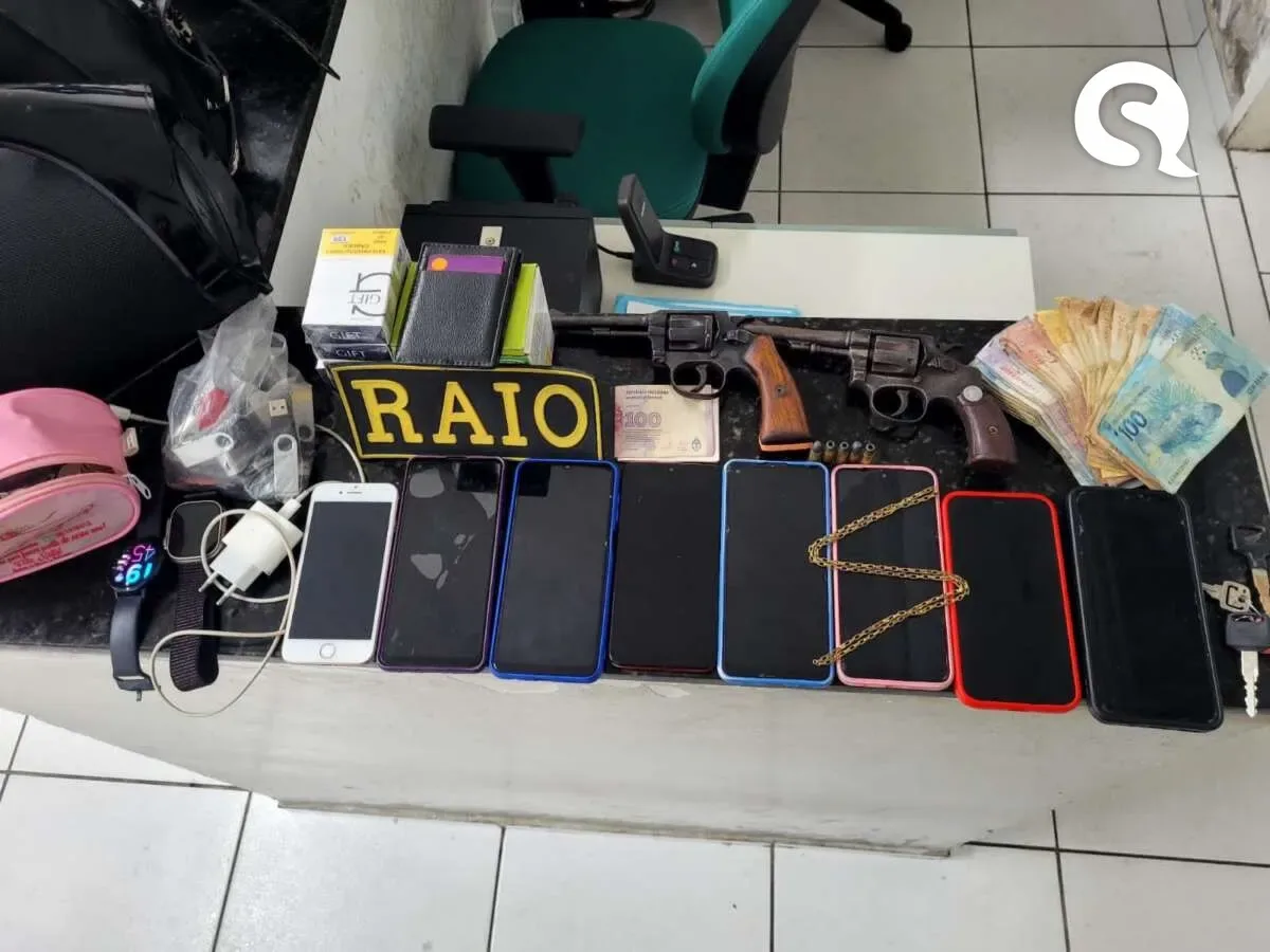 Polícia prende dupla suspeita de roubo em balneário no distrito de Jordão (Sobral)