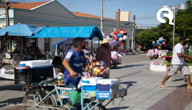 Prefeitura de Sobral expulsa camelôs da Praça de Cuba