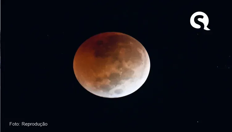 Eclipse lunar acontece hoje (28/10) e será visível no Brasil