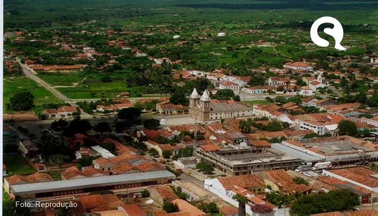 Populares relatam tremor de terra na noite deste domingo (26) em Granja