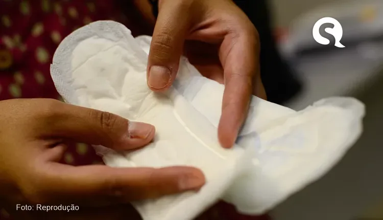 Saiba como ter acesso a absorventes gratuitos pelo SUS e quem pode receber no Ceará