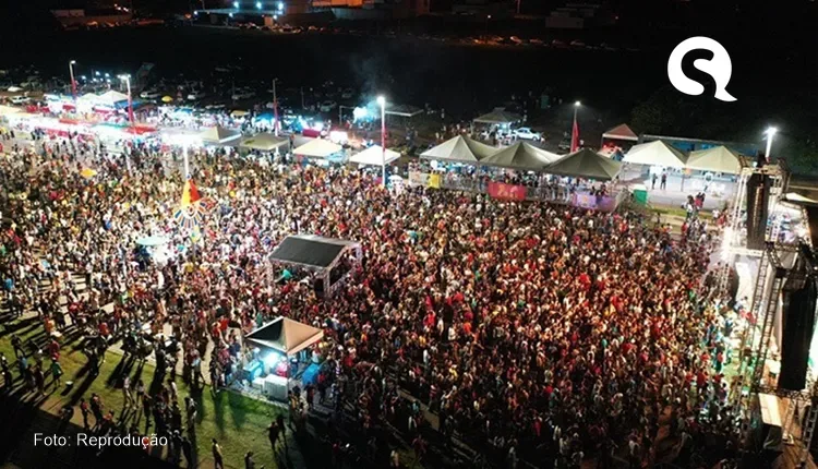 MPCE orienta que Prefeitura de Acaraú cancele gasto de quase R$ 1 milhão com carnaval e priorize demandas da população