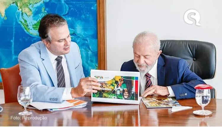Ministro Camilo Santana diz que alunos do ensino médio podem receber bolsas a partir de Março