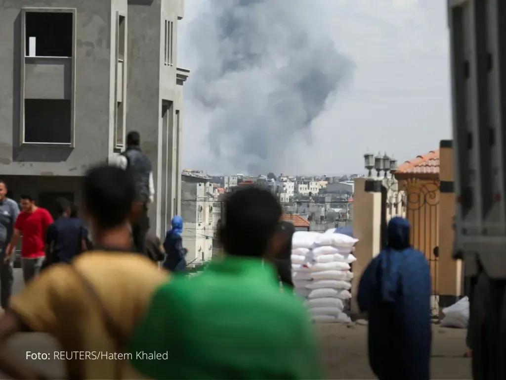 Militares israelenses afirmam ter capturado lado palestino da passagem de Rafah