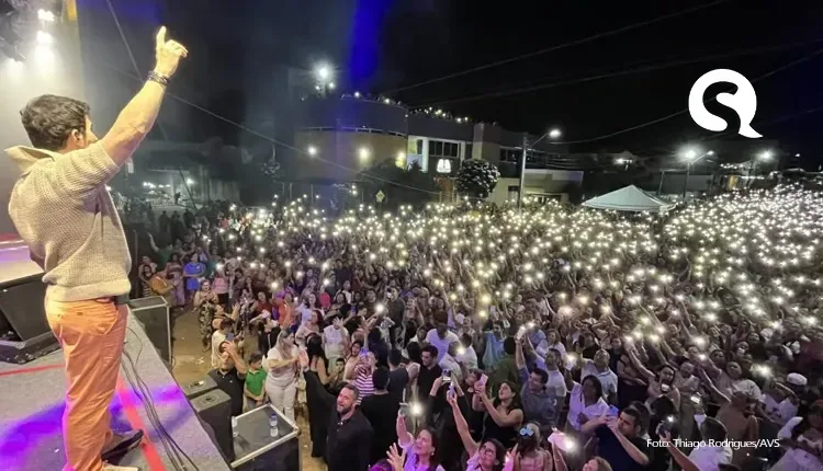 10 mil pessoas em Santa Quitéria acompanharam show do padre Fábio de Melo; evento entra pra história
