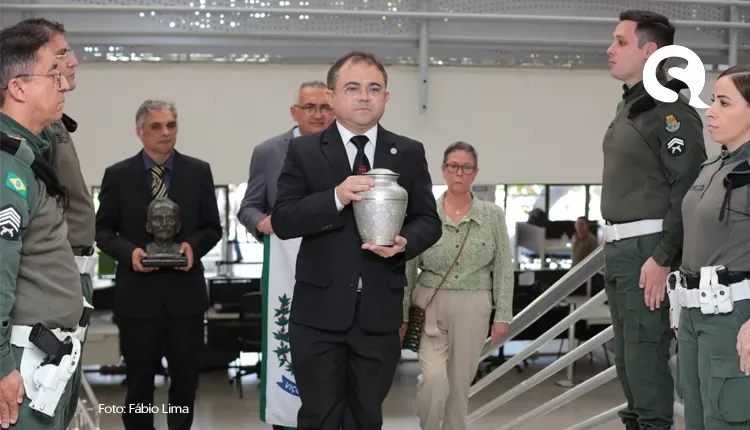 Cinzas de Clóvis Beviláqua recebem homenagens em Fortaleza e serão sepultadas em Viçosa