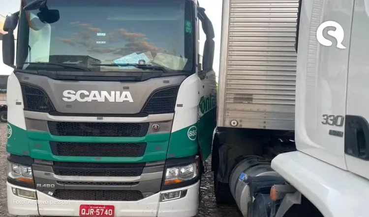 Motorista morre prensado entre a própria carreta e caminhão estacionado em posto no Ceará