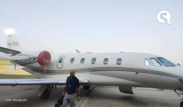 Avião de empresa de Gusttavo Lima é apreendido em operação que prendeu Deolane Bezerra
