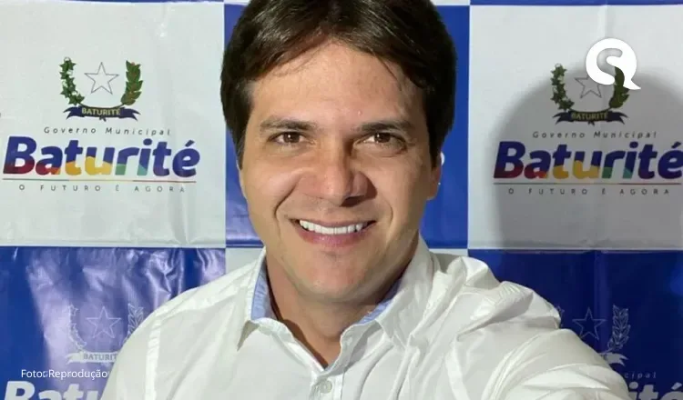 Prefeito filmado usando lança-chamas tem candidatura indeferida por processo anterior de abuso de poder político