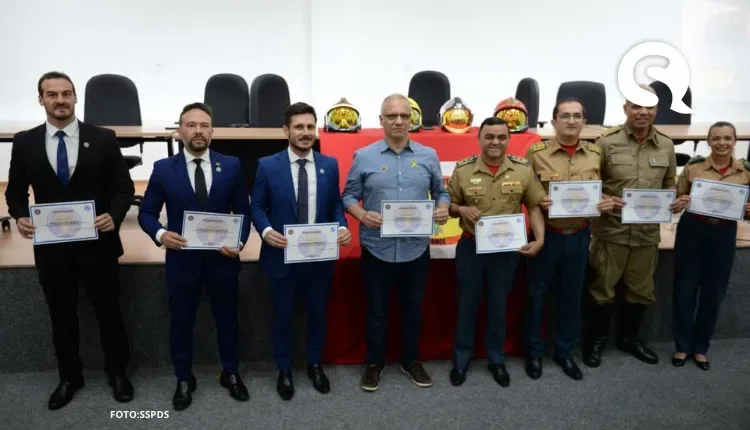 Secretário da SSPDS participa de cerimônia de formatura do Curso de Atendimento a Tentativas de Suicídio do CBMCE