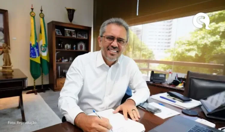 Elmano concede novo reajuste para os professores das universidades estaduais