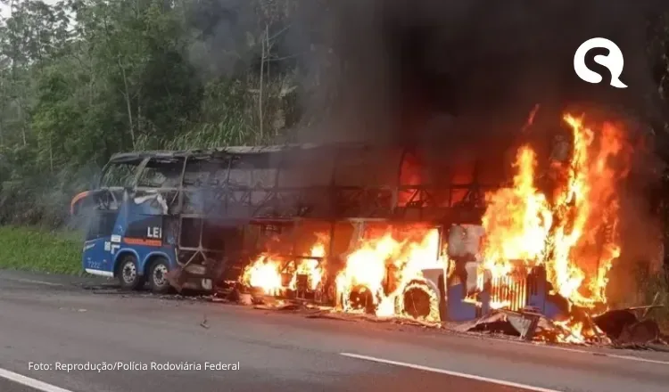 Passageiro se tranca no banheiro e ateia fogo em ônibus com 40 pessoas