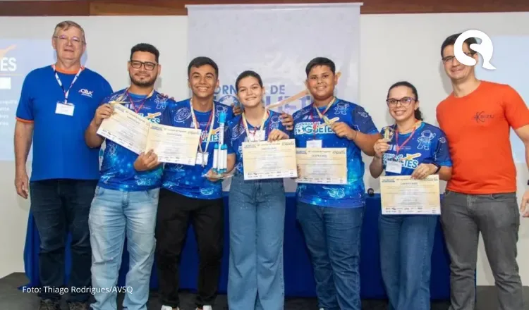 Estudantes do Colégio Paulo Freire, em Santa Quitéria, são campeões nacionais em Mostra de Foguetes, no Rio de Janeiro