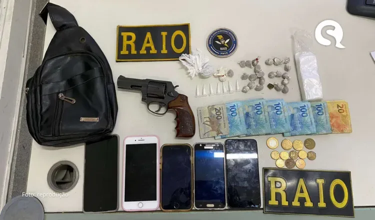 Em Itapajé, PMCE prende trio e apreende drogas e revólver após homicídio