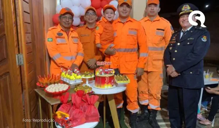 Bombeiros e policiais militares surpreendem e celebram aniversário de criança em Meruoca