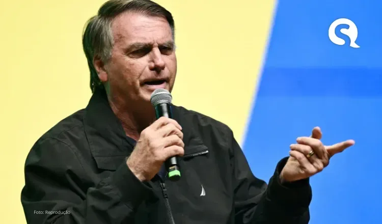 Em 1ª aparição após denúncia, Bolsonaro diz não se importar em ser preso