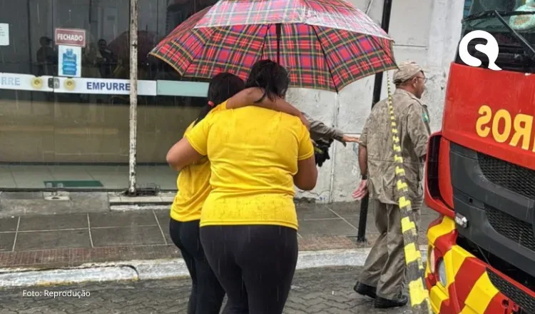 Quatro funcionários que trabalhavam em lanchonete sairam a tempo e sobreviveram ao desabamento