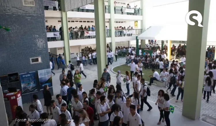 Elmano de Freitas anuncia construção de 39 novas escolas de tempo integral no Ceará; confira a lista das cidades