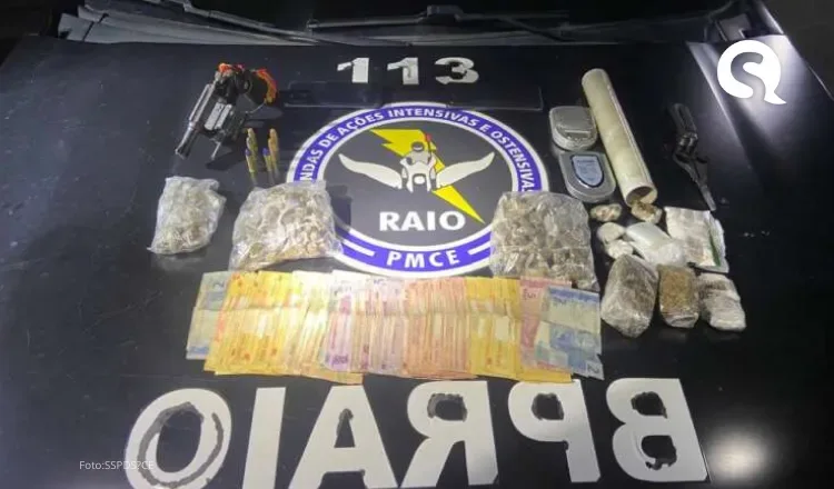 Dupla suspeita é presa pela Polícia com drogas e arma em Itapipoca
