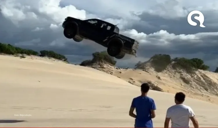 Carro que “voou” em duna de Canoa: polícia abre procedimento para investigar crime ambiental