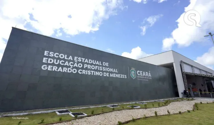 Diretor da escola Gerardo Cristino de Menezes, em Coreaú, é alvo de denuncias de perseguição e opressão; comunidade escolar cobra ação da 6ª CREDE