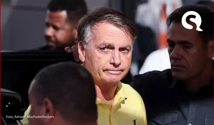 Bolsonaro deixa prisão domiciliar para exames médicos em Brasília