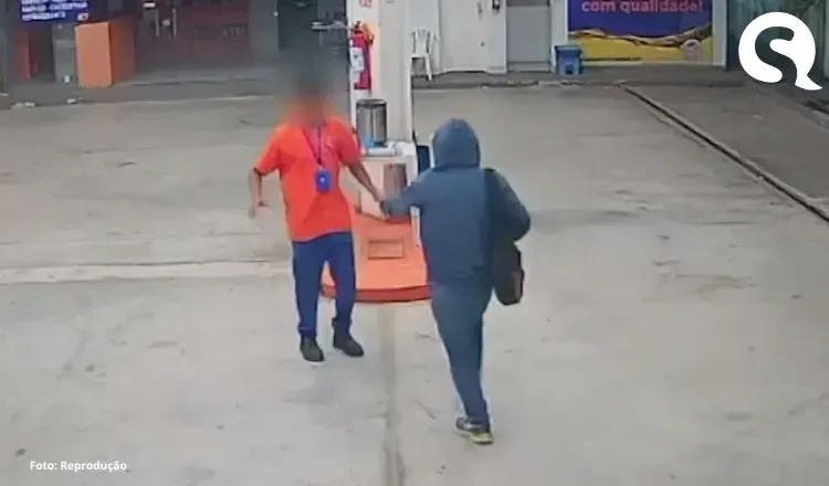 Câmera flagra assalto a frentistas em posto de combustíveis em Aquiraz, no Ceará
