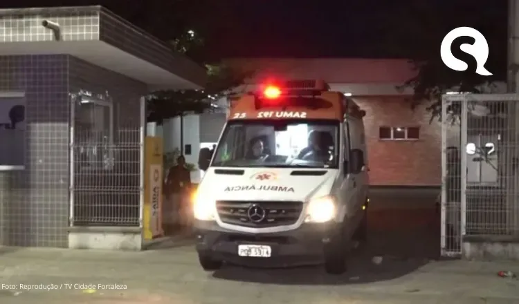 Homem é morto a tiros por adolescentes em moto na frente de casa