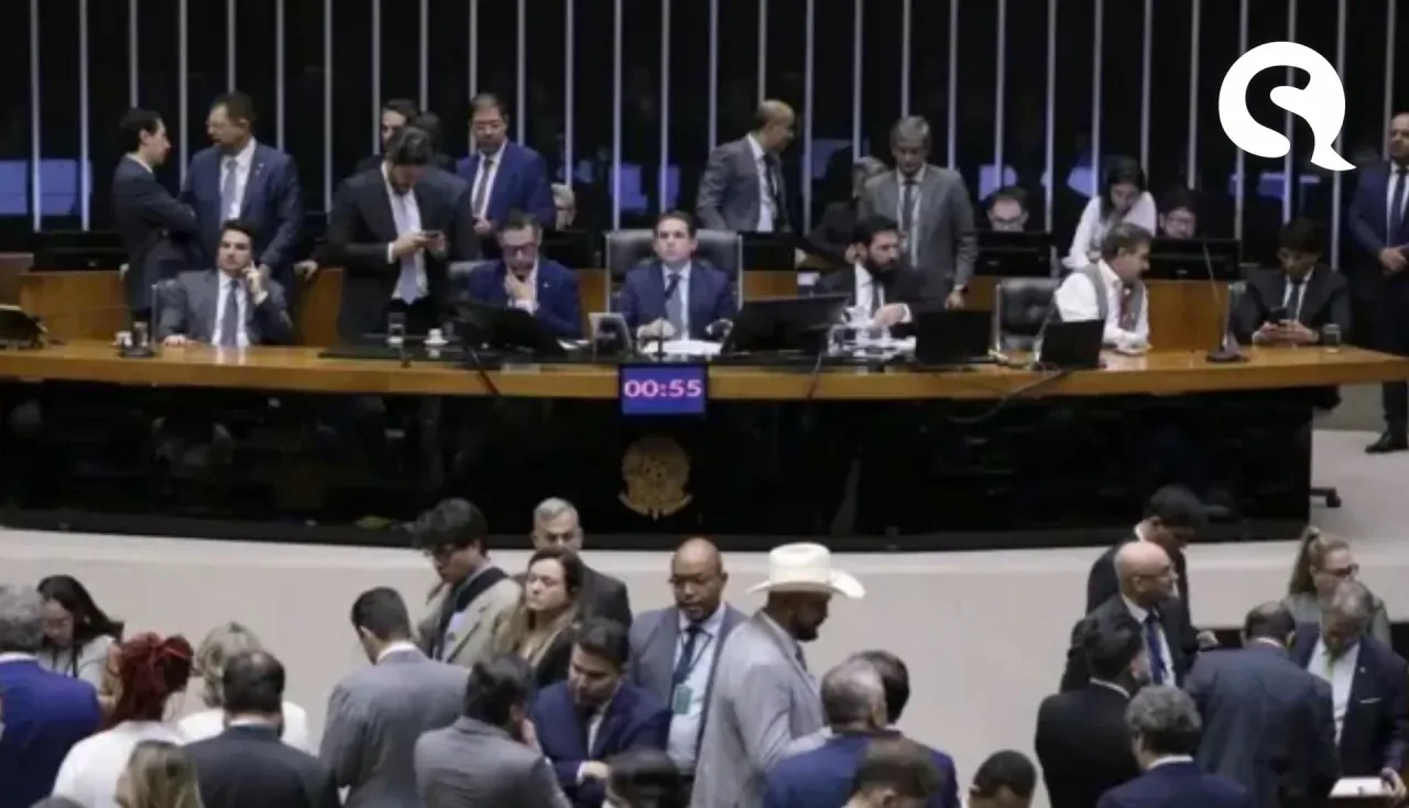 Quase 70% da bancada cearense vota a favor da PEC da Blindagem na Câmara
