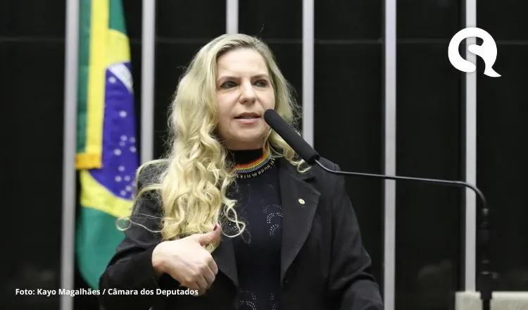 Luizianne Lins embarca para integrar missão internacional de ajuda humanitária a Gaza