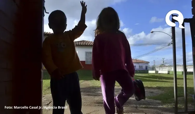 Morada Nova (CE) sanciona lei para combater adultização infantil digital no município