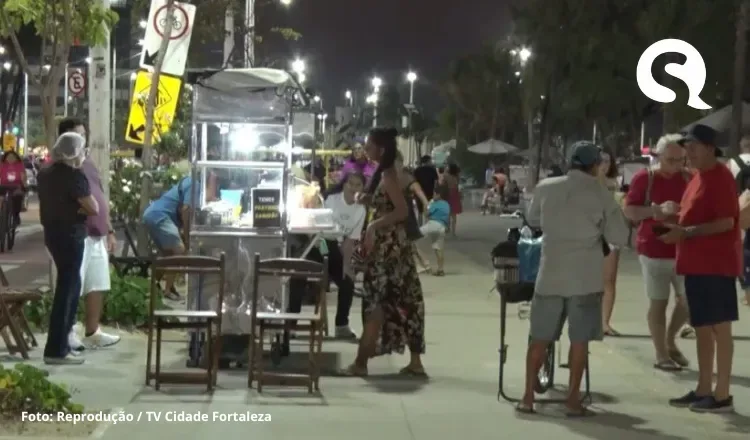 Reordenamento da Beira Mar é iniciado, em Fortaleza, com recadastramento de permissionários