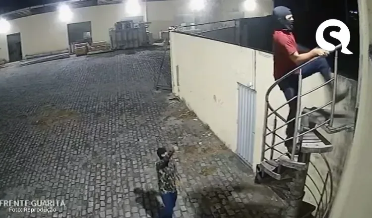 Vigilante reage a assalto e mata dois criminosos em galpão em Aquiraz/CE; ação foi filmada