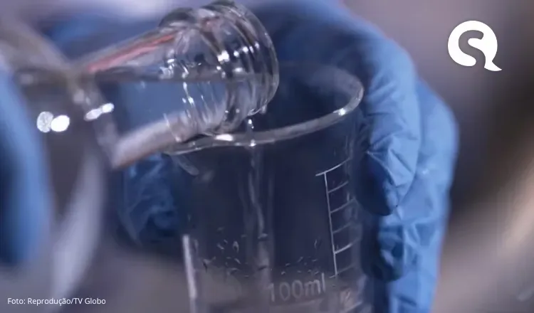 Fiscalização que investiga presença de metanol em bebidas recolhe garrafas suspeitas no Ceará