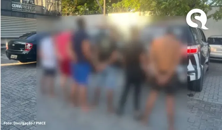 Seis homens são presos com arma de fogo após reação a abordagem policial