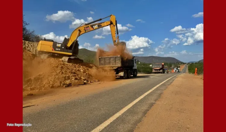 Segunda-feira (30), às 14h, trecho em obra da CE-257, em Santa Quitéria, passará por interdição temporária