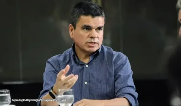 Chagas Vieira diz abrir mão de candidatura em nome de aliados: ‘prioridade é Elmano e Lula’
