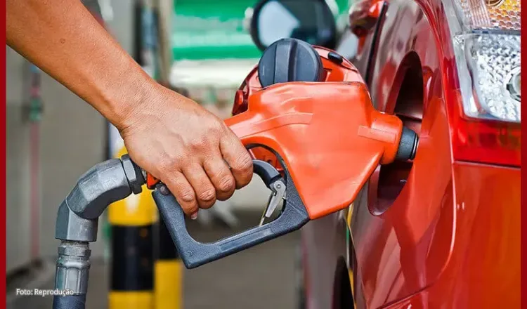 Governo Federal anuncia subsídio temporário para conter alta da gasolina